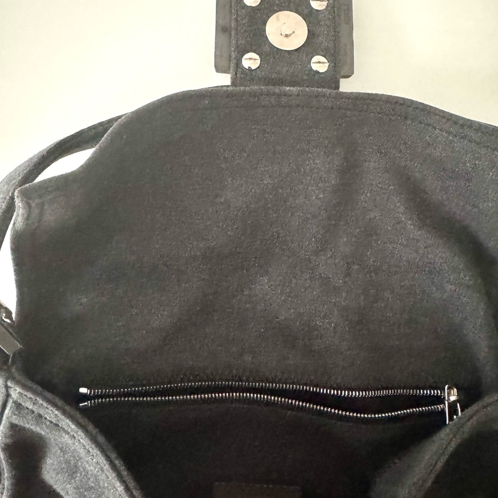 Fendi Baguette handbag in dark grey - Picture 8 of 9